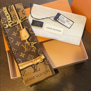 Louis Vuitton Monogram bandeau